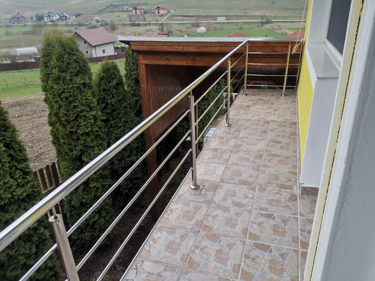 Stars Livezeni Hotel Ivanesti ภายนอก รูปภาพ