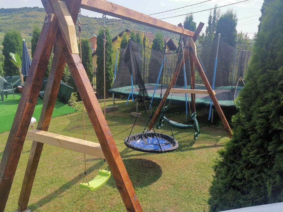 Stars Livezeni Hotel Ivanesti ภายนอก รูปภาพ