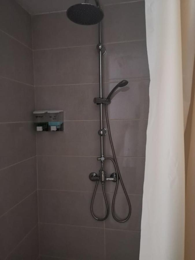 Stars Livezeni Hotel Ivanesti ภายนอก รูปภาพ