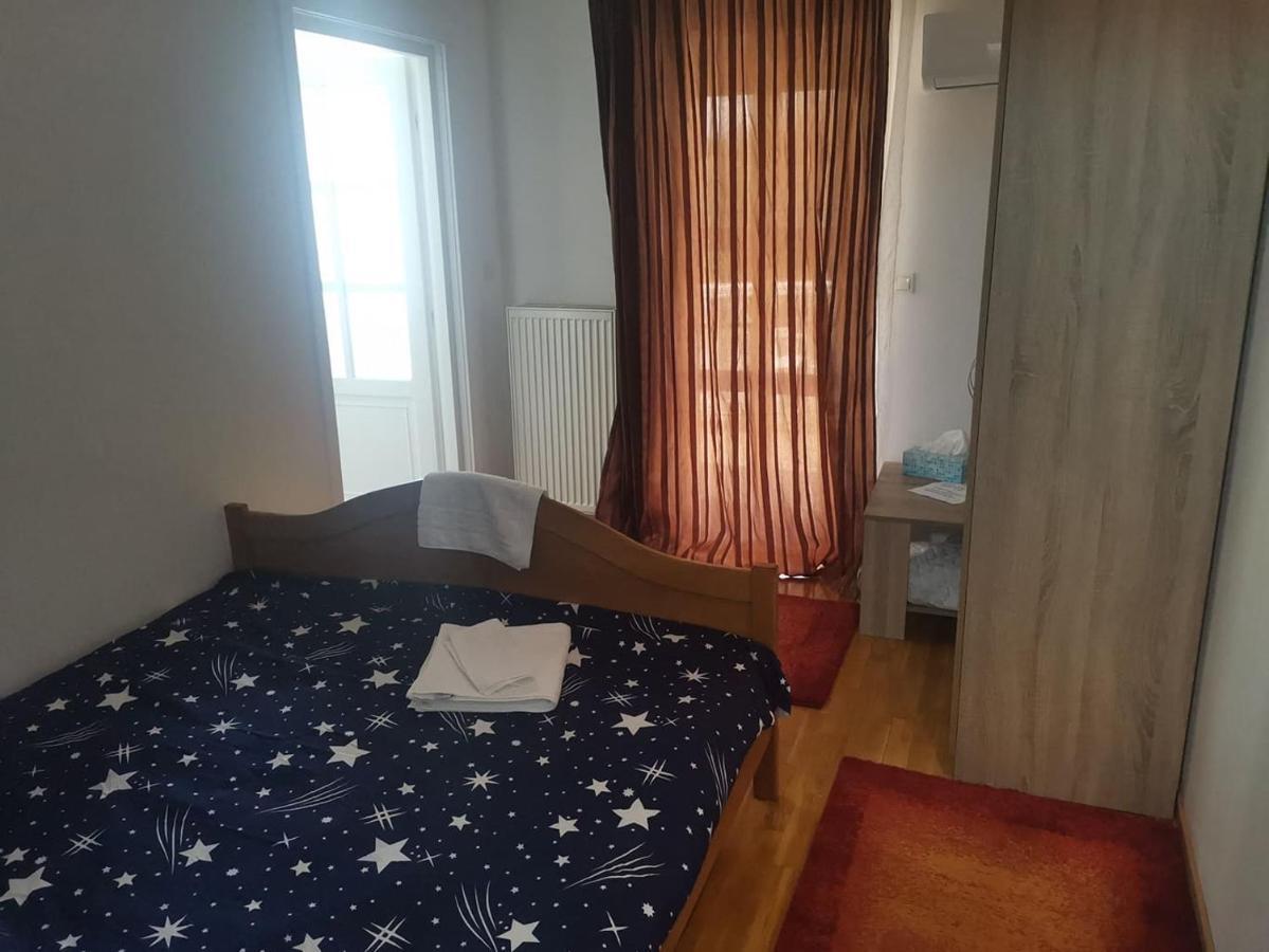 Stars Livezeni Hotel Ivanesti ภายนอก รูปภาพ