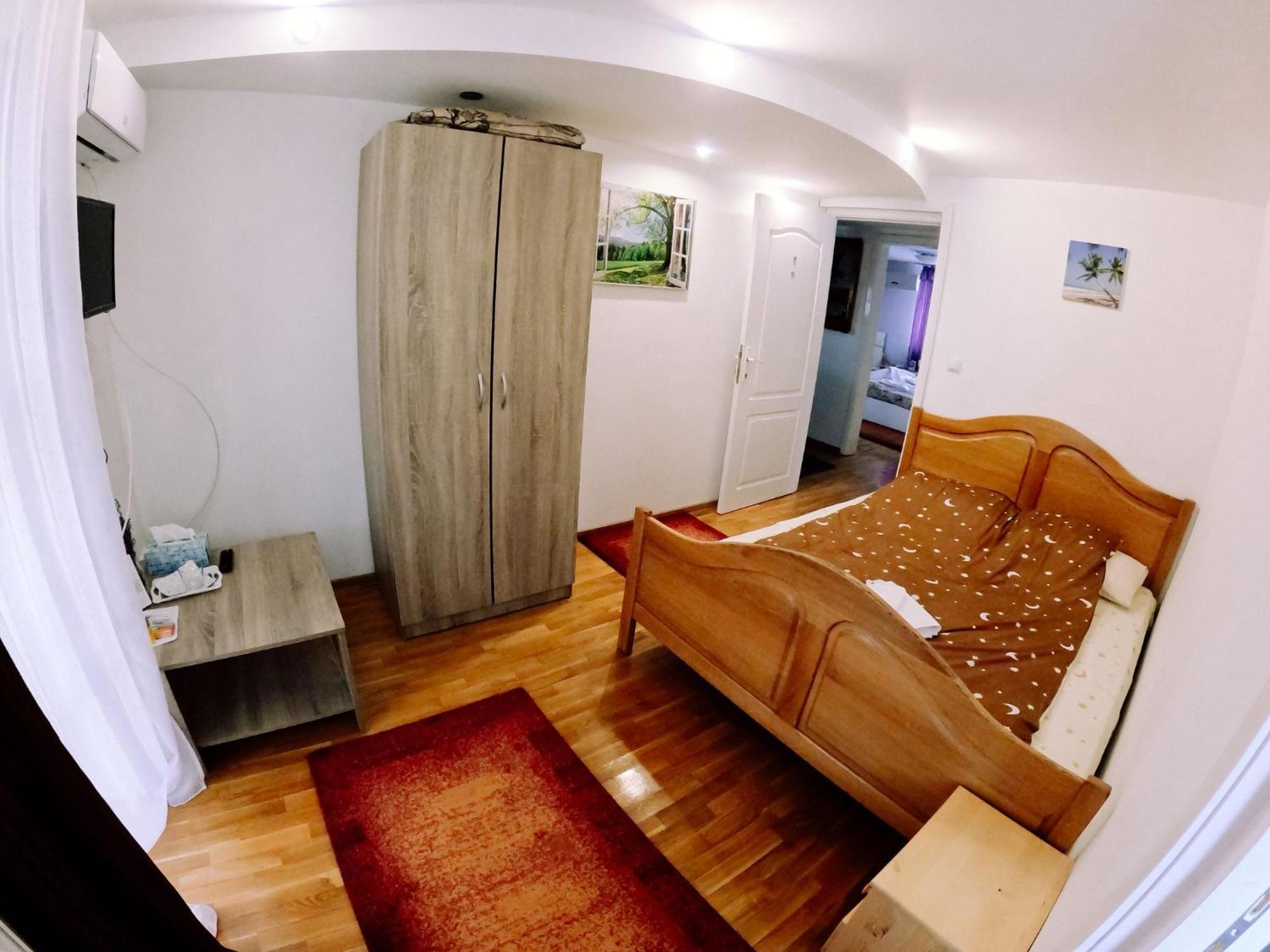 Stars Livezeni Hotel Ivanesti ภายนอก รูปภาพ